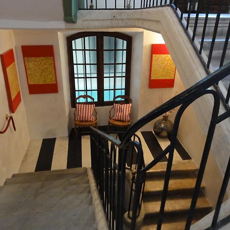 Hotel Coté Cour Chambres d'hotes Bourg-Saint-Andéol Extérieur photo