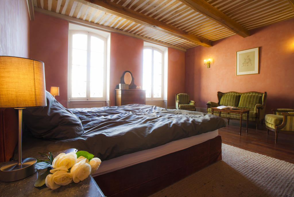 Hotel Coté Cour Chambres d'hotes Bourg-Saint-Andéol Chambre photo